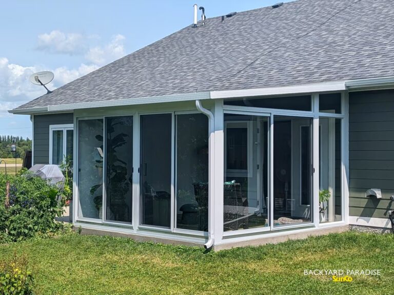 white studio sunroom in St Malo, Manitoba